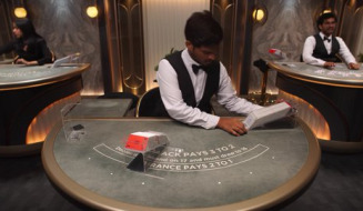 Live Table